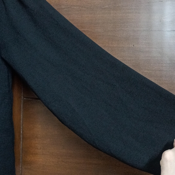 H & M Black Top - Picture 6 of 8